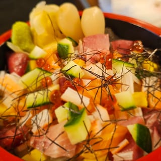 (L) Chirashi Don